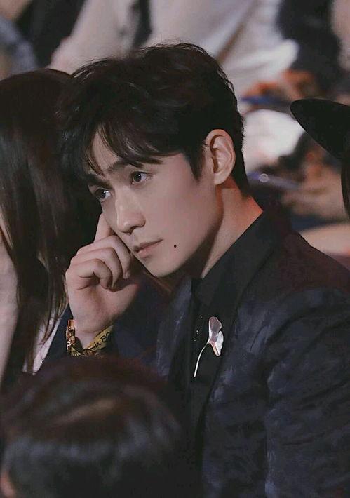 朱一龙 图片,光影交织下的魅力演绎