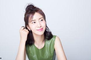 吕晴演员剧中睡衣照片